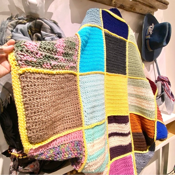 Artisan Patchwork boho cocoon kimono cover up w shabby chic granny cabin vibe - Picture 9 of 10